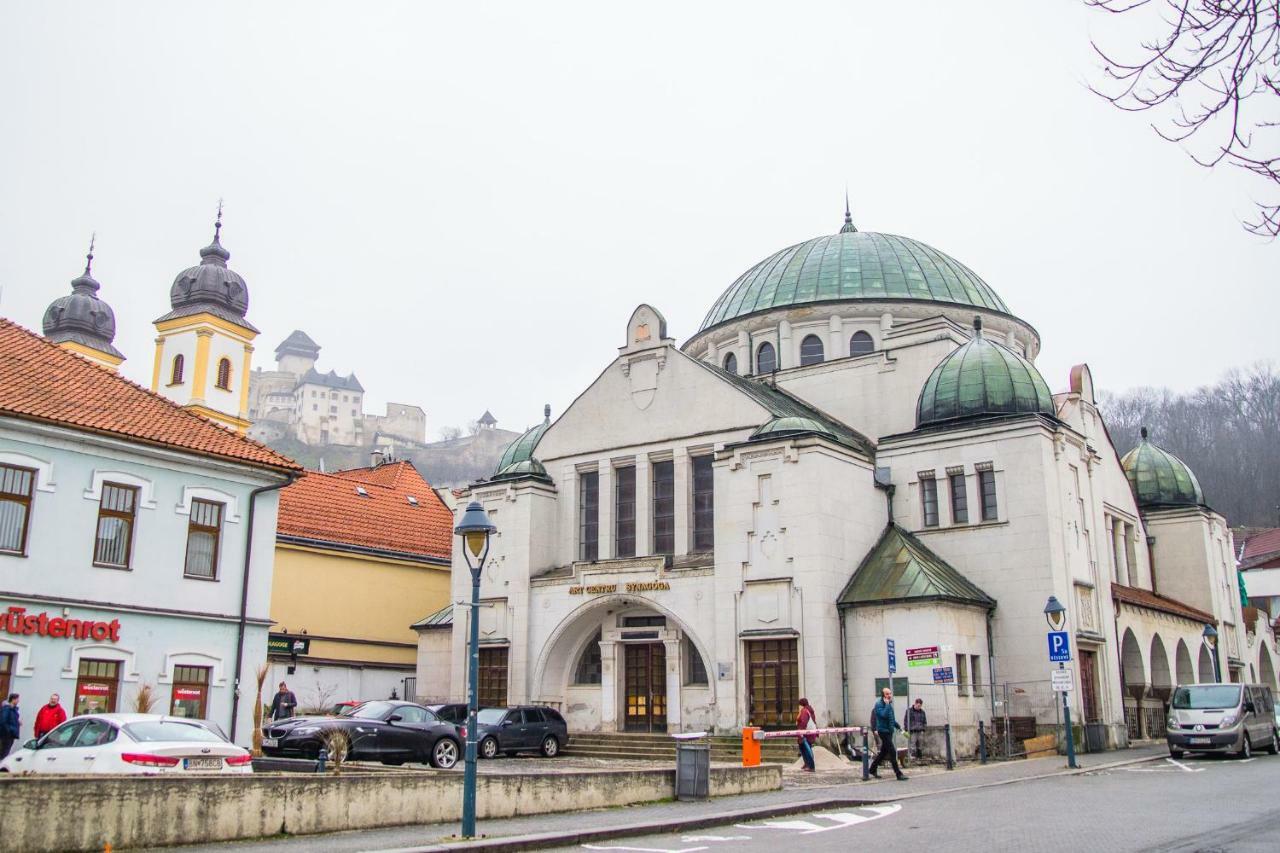 Old Town Apartment Trenčín Zewnętrze zdjęcie